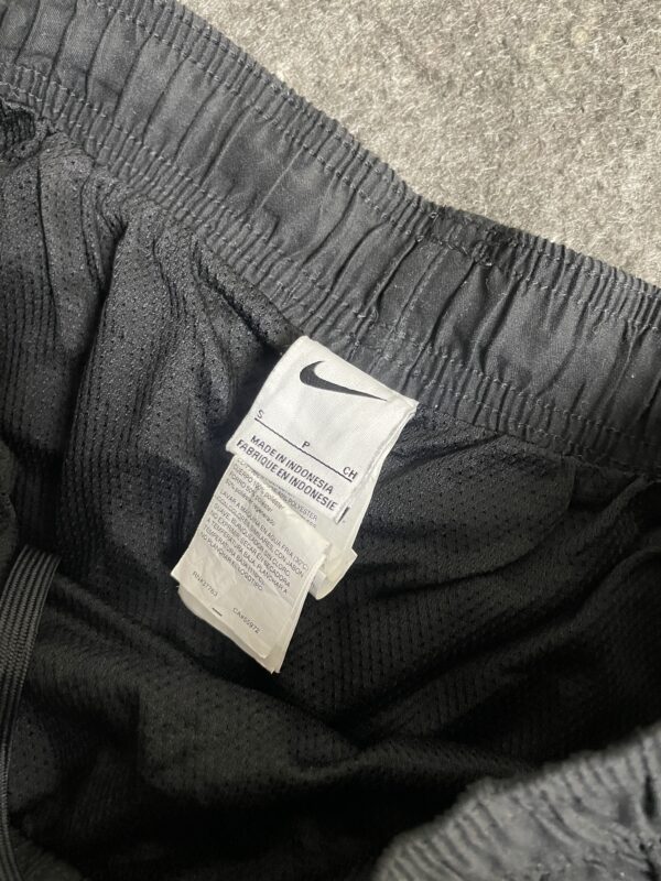 Nike black shorts - Image 3
