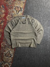 •2000’s v neck knitted