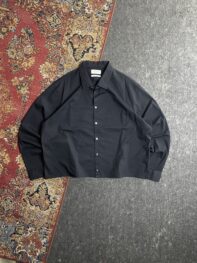 •AUTOGRAPH Boxy shirt