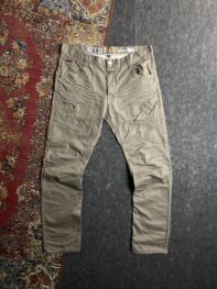 • ETO Jeans