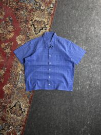 •Boxy shirt