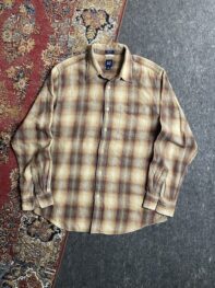 •GAP grunge heavy shirt